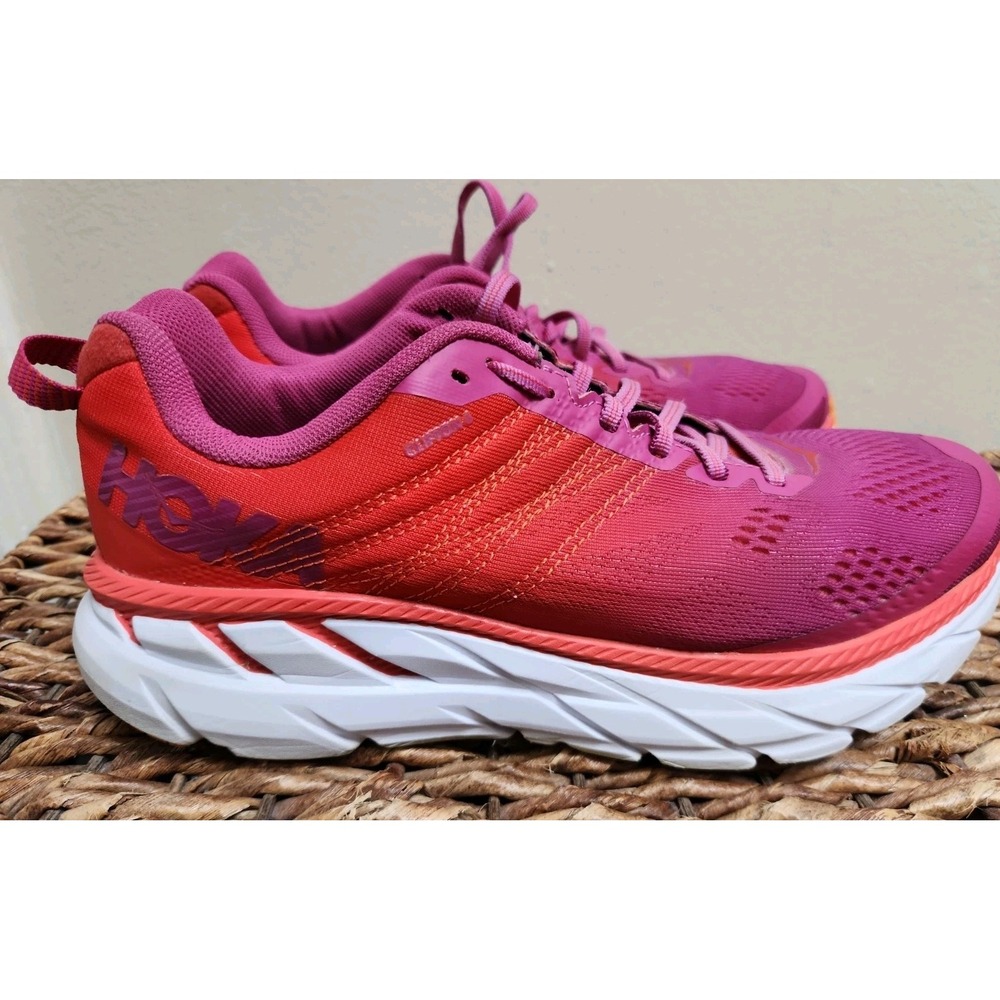 Hoka One One Clifton 6 Running Sneaker Poppy Red Pink Women 9D Wide 1102877